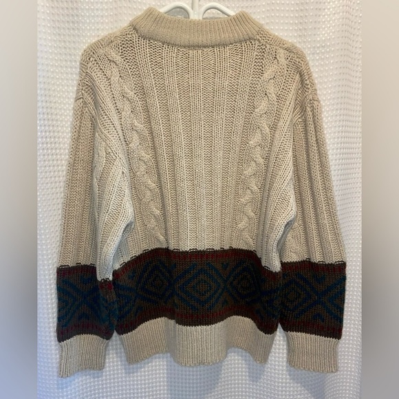 2/49$ Men’s Le Chateau wool blend oversized cream & brown knit Sweater Sz small - Picture 9 of 11